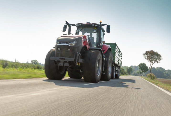 Traktorius Case IH Magnum AFS Connect™ CVXDrive serija 311 - 379 AG